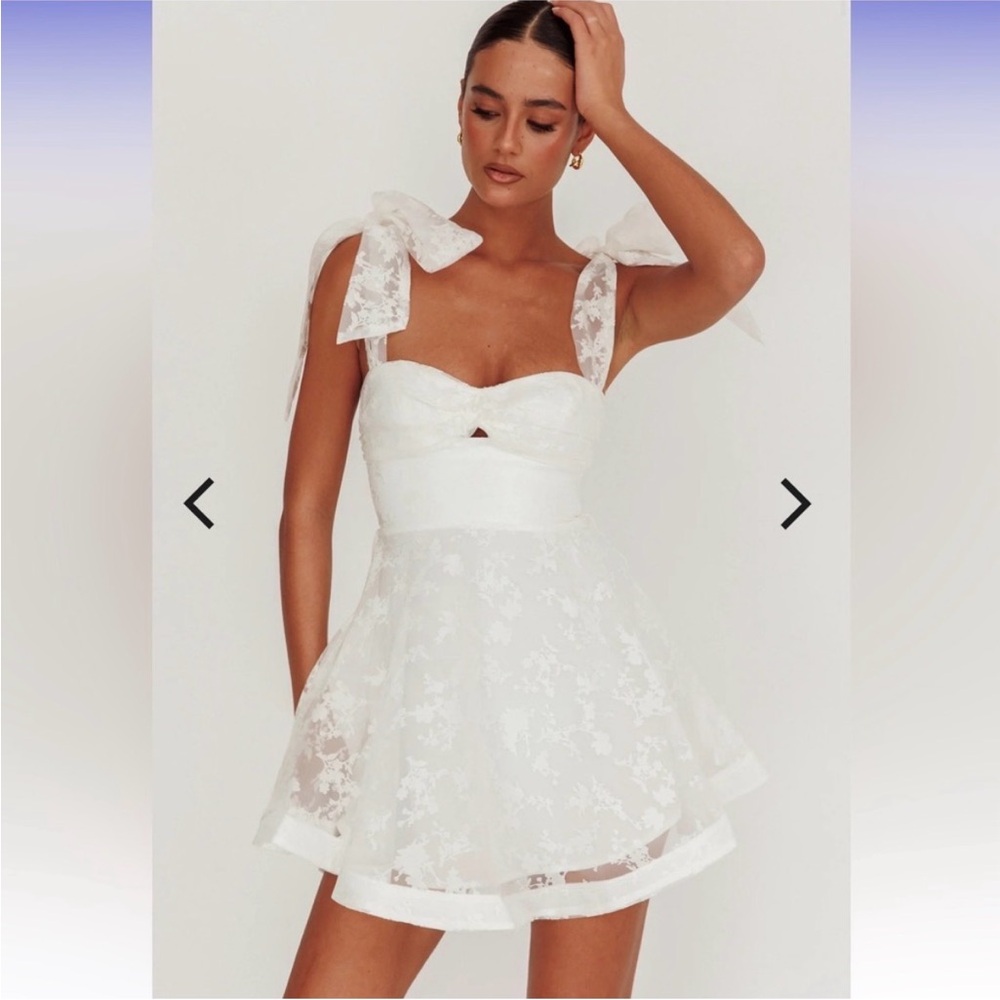 Selfie Leslie White Lace Bow-Shoulder Mini Dress
